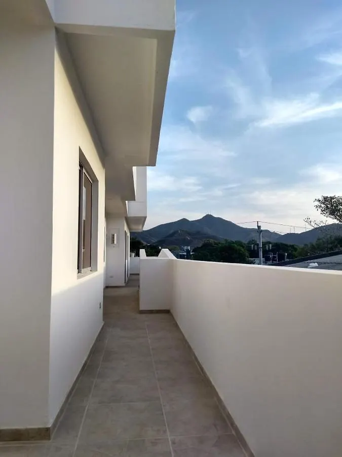 J.R Hotel Santa Marta